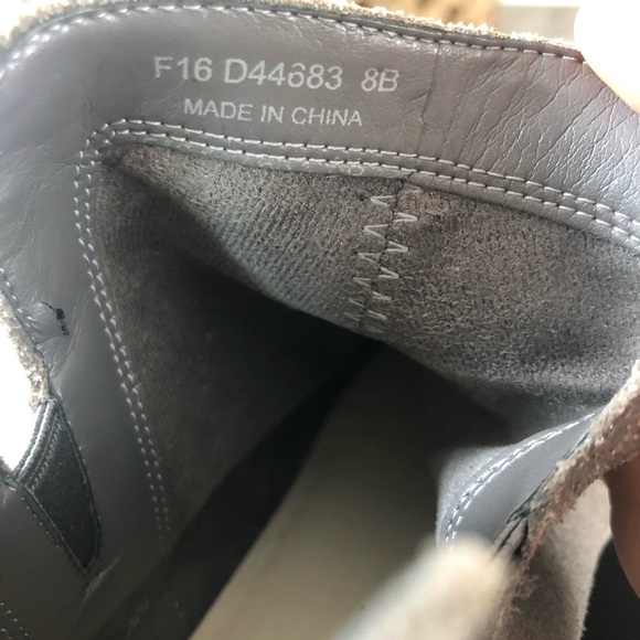 Cole Haan Gray suede cut-in bootie size 8 - Picture 6 of 8